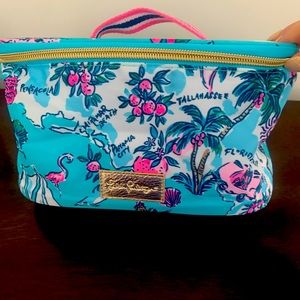 Lilly Pulitzer Sunshine State Cosmetic Travel Case✨💙